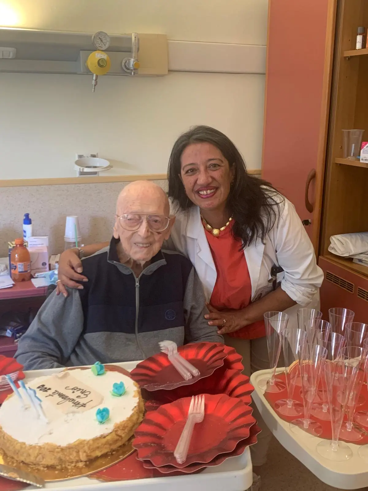 Enio compie 100 anni, una vita di ricordi: "Vivo da solo, Firenze per me resta bella da impazzire”