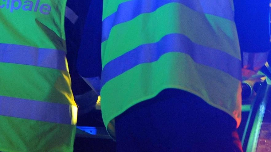 Il Comune di Arcola attiva il turno notturno dei vigili per contrastare parcheggi selvaggi e atti vandalici. Il Comune di Arcola attiva il turno notturno dei vigili per contrastare parcheggi selvaggi e atti vandalici.