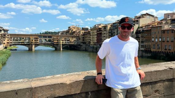 L’America ama Firenze: Julian Edelman, ex star del football Nfl, ringrazia la città