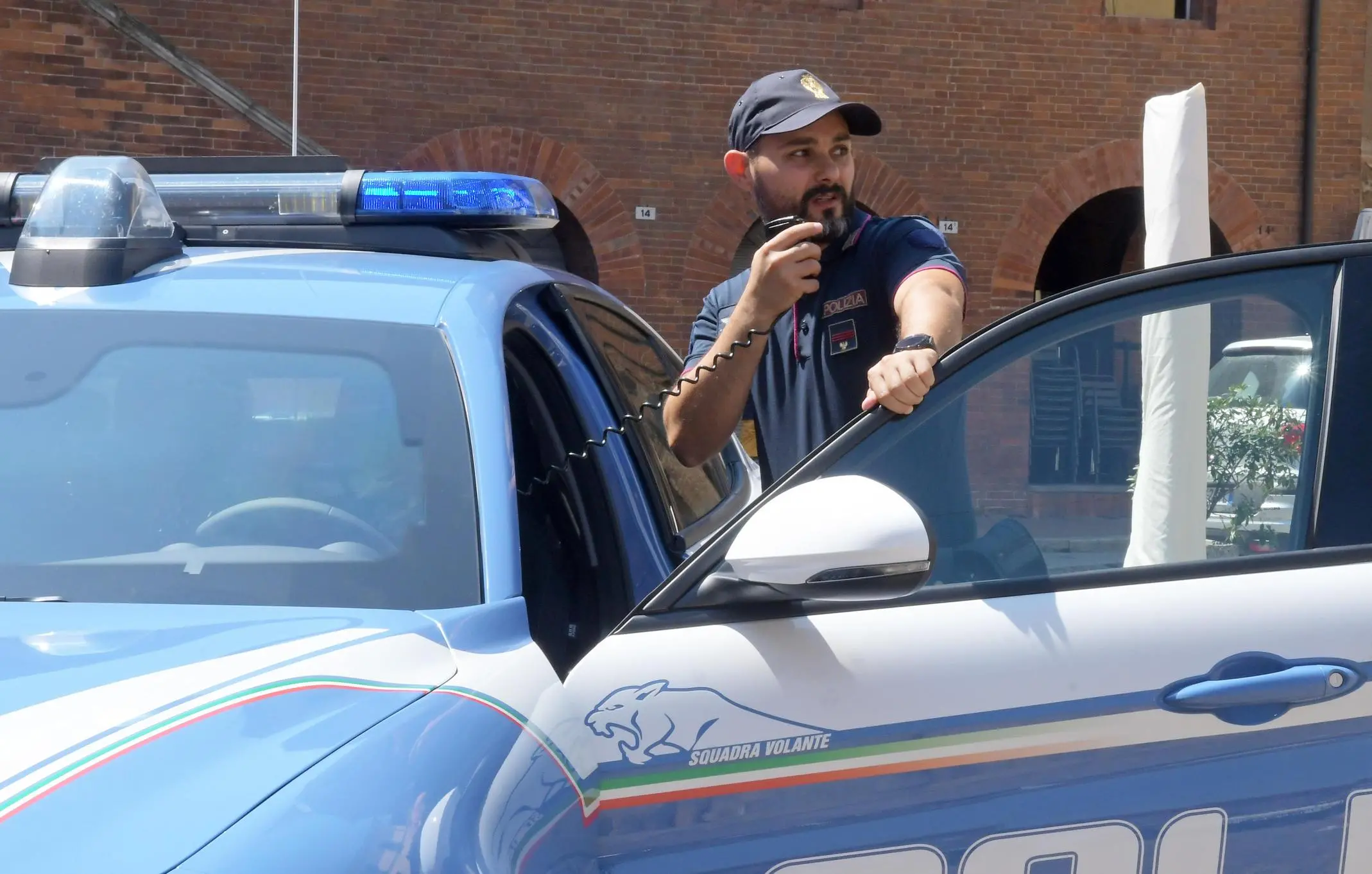 Droga e documenti falsi, nei guai un giovane di 23 anni