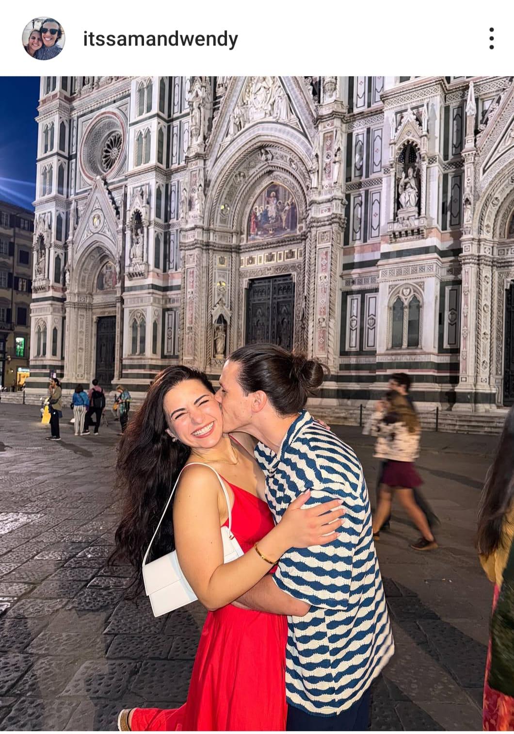 Il matrimonio di Sam e Wendy in Toscana, esplosione di gioia e colori per la coppia social Il matrimonio di Sam e Wendy in Toscana, esplosione di gioia e colori per la coppia social