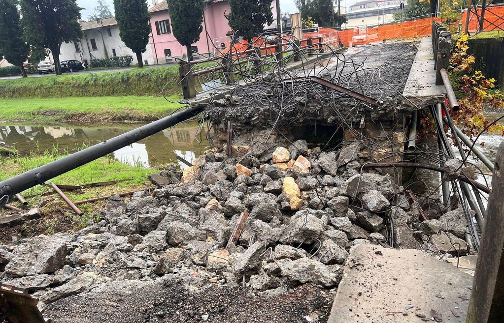 Ponte di via Falcinello. Slitta la fine dei lavori Ponte di via Falcinello. Slitta la fine dei lavori