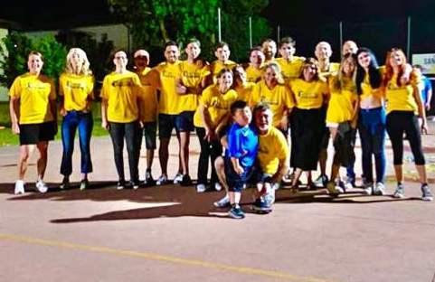 https://www.lanazione.it/image-service/view/acePublic/alias/contentid/MjkyOTYyMzYtMThlMS00/0/calcetto-e-solidarieta-si-sfidano-24-squadre.jpeg