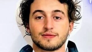 La Npsg Trading Logistic porta a La Spezia due nuovi talenti: Jacopo Klun, schiacciatore proveniente dalla Pallavolo Futura Ceparana, e Denislav Dragomirov Kolev, palleggiatore di esperienza. Entrambi arricchiranno la squadra con le loro abilità e il loro impegno. La Npsg Trading Logistic porta a La Spezia due nuovi talenti: Jacopo Klun, schiacciatore proveniente dalla Pallavolo Futura Ceparana, e Denislav Dragomirov Kolev, palleggiatore di esperienza. Entrambi arricchiranno la squadra con le loro abilità e il loro impegno.