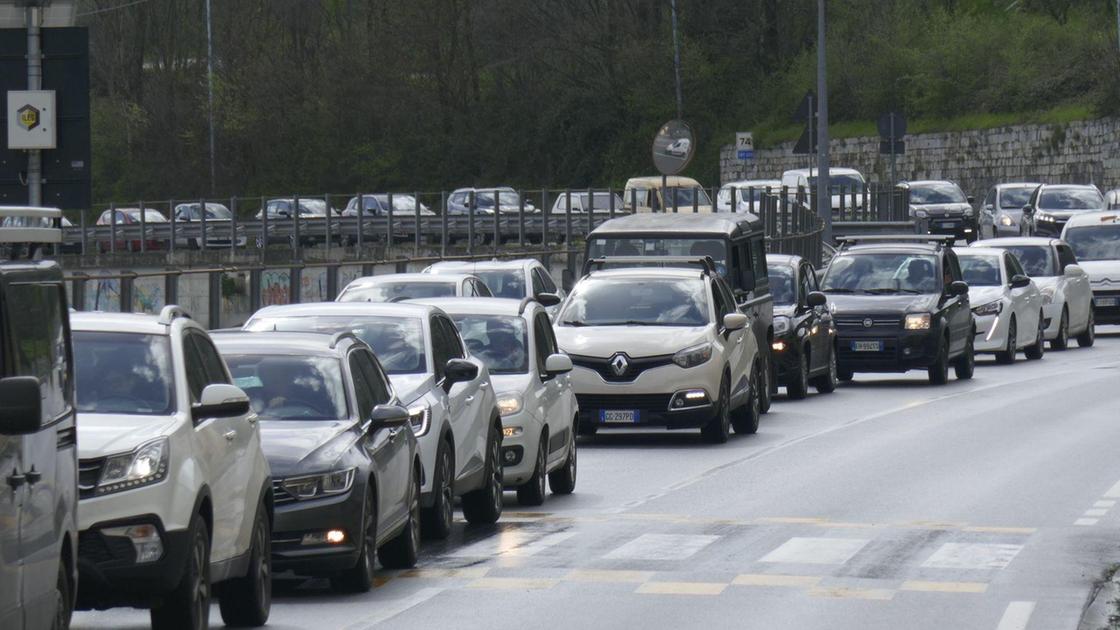 un incubo chiamato 325 treni sospesi e chiusure viabilit224 appesa a un filo