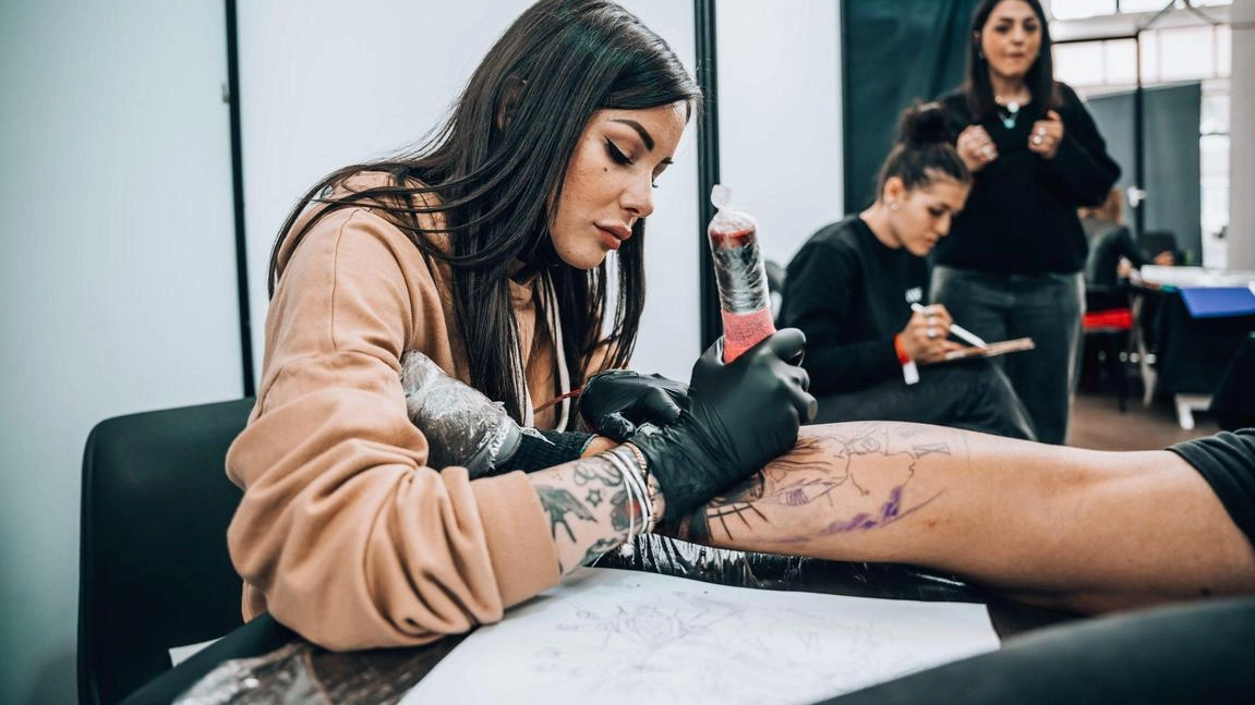 Mancano pochi giorni alla manifestazione lucchese che abbraccia l’arte millenaria del tatuaggio a tutto tondo, con i patrocini di Comune...