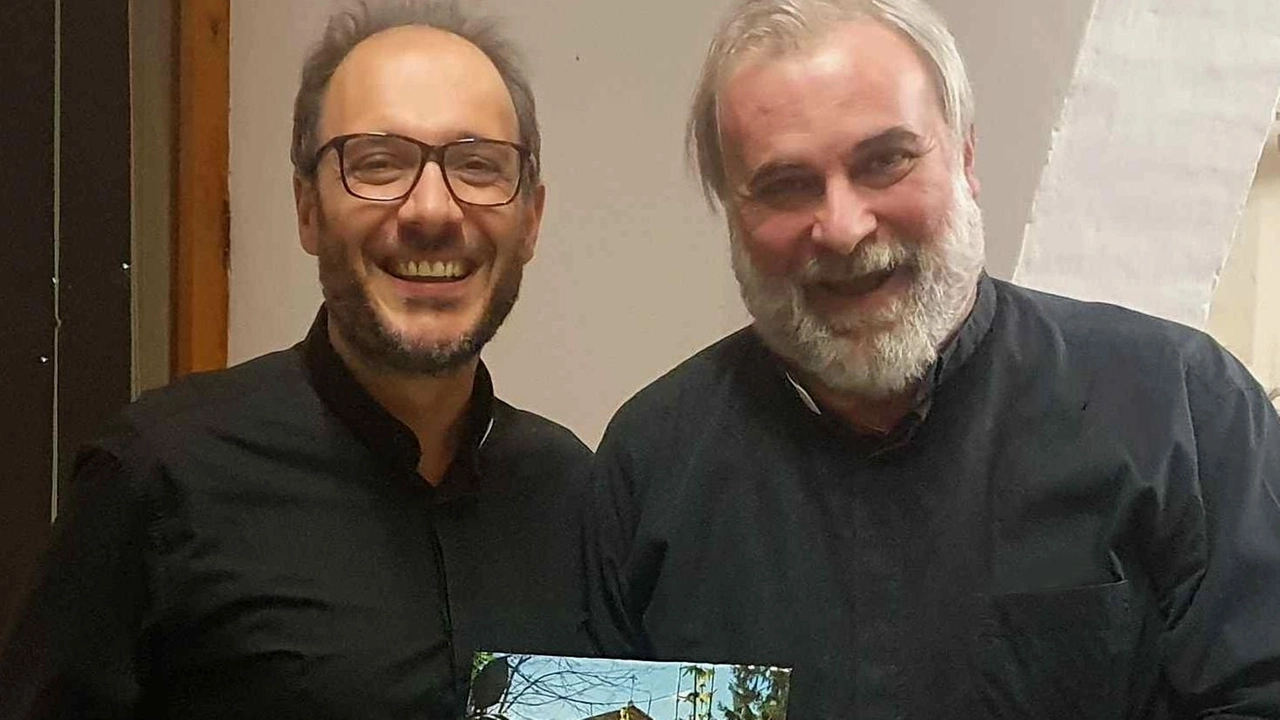 Don Emanuele Salvatori e don Massimiliano Gabbricci, i correttori vittoriosi del 2024 Don Emanuele Salvatori e don Massimiliano Gabbricci, i correttori vittoriosi del 2024