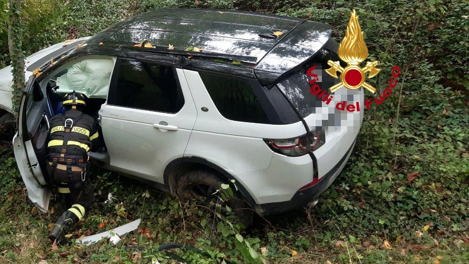L'auto coinvolta nell'incidente di Vicchio L'auto coinvolta nell'incidente di Vicchio