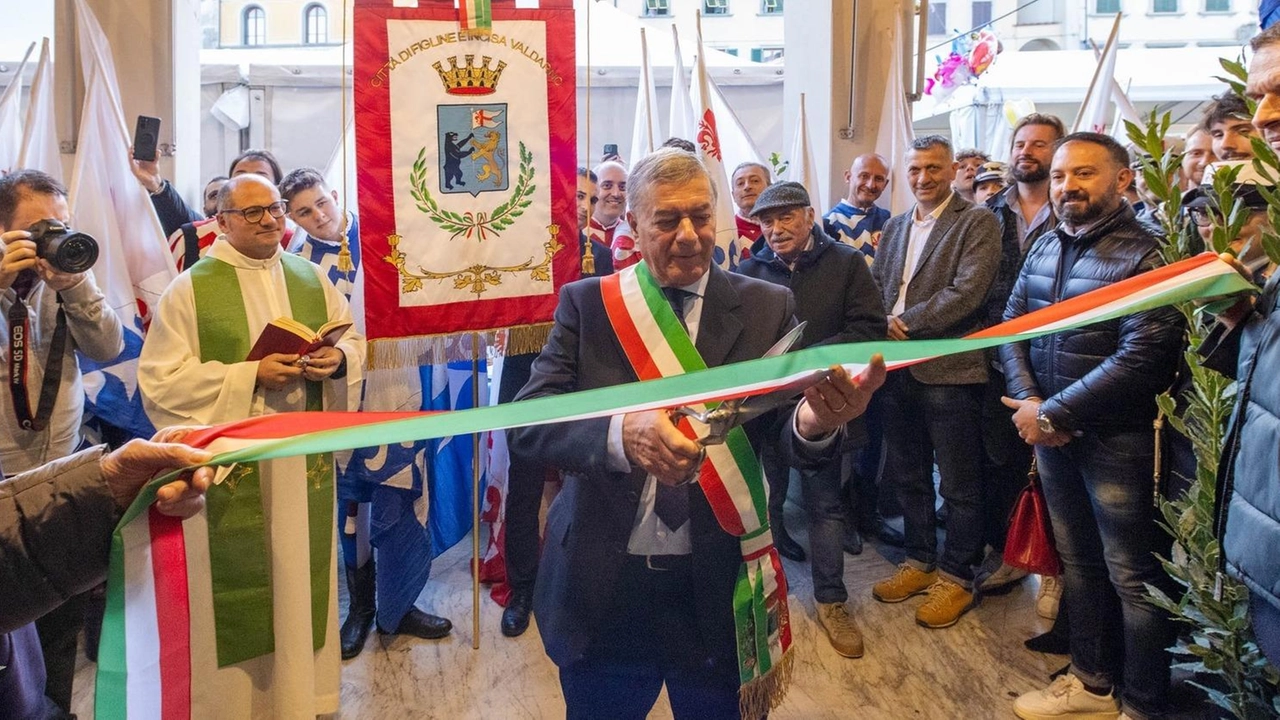 Il videomapping "Autumnia e i riflessi del cambiamento" ha animato il Teatro Garibaldi a Figline, durante la rassegna dedicata all'agricoltura. Partecipazione record e iniziative di sensibilizzazione hanno caratterizzato l'evento, sottolineando l'importanza della comunità e della tradizione. Il videomapping "Autumnia e i riflessi del cambiamento" ha animato il Teatro Garibaldi a Figline, durante la rassegna dedicata all'agricoltura. Partecipazione record e iniziative di sensibilizzazione hanno caratterizzato l'evento, sottolineando l'importanza della comunità e della tradizione.