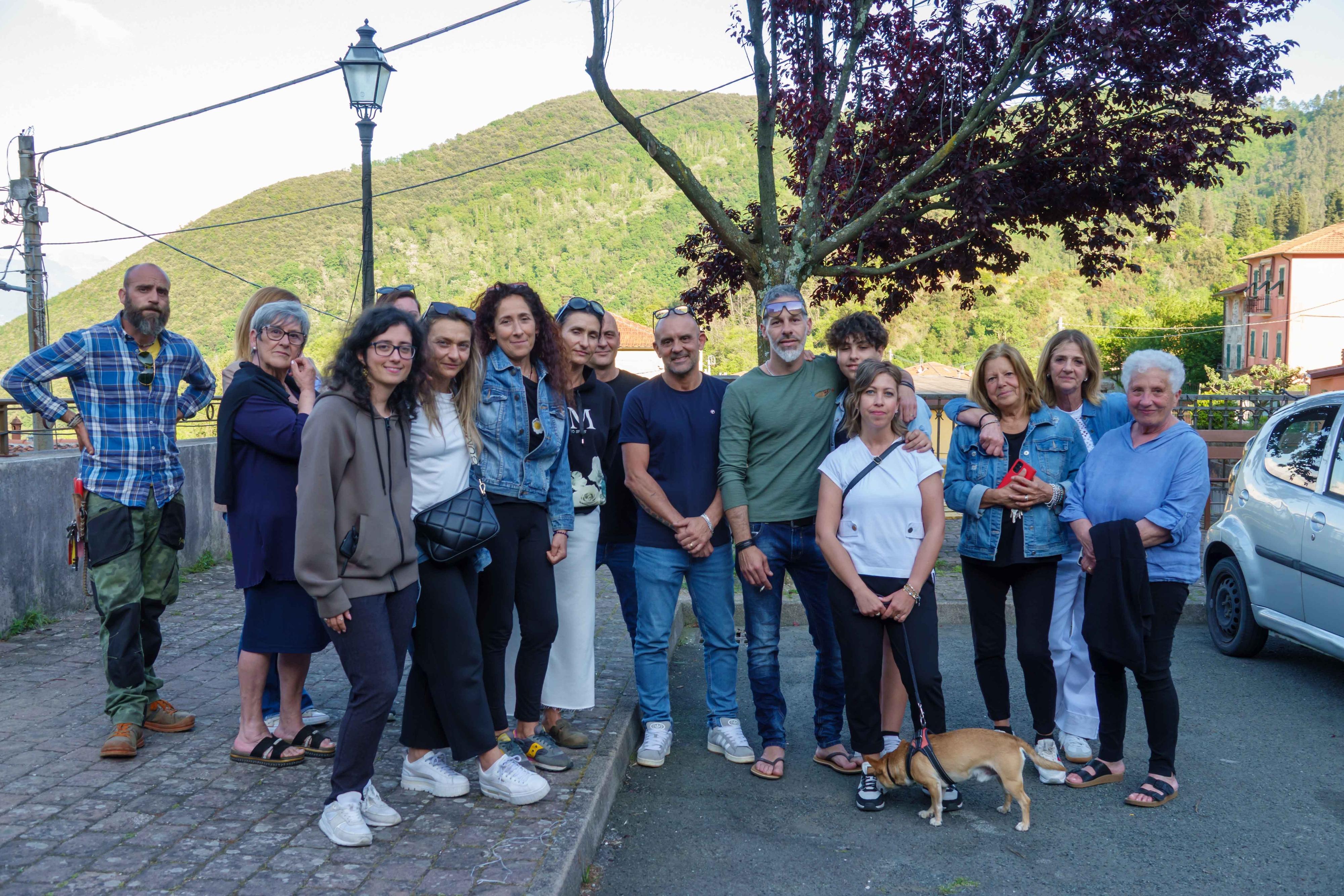 noi ostaggi dei cinghiali allarme da biassa tutta colpa dei rifiuti in strada da Lanazione.it noi ostaggi dei cinghiali allarme da biassa tutta colpa dei rifiuti in strada