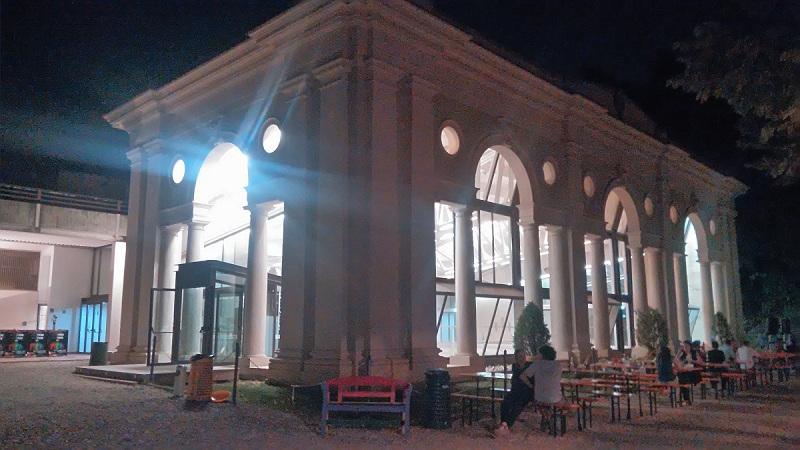 villa strozzi la protesta notti insonni a monticelli musica fino a tardi da Lanazione.it villa strozzi la protesta notti insonni a monticelli musica fino a tardi