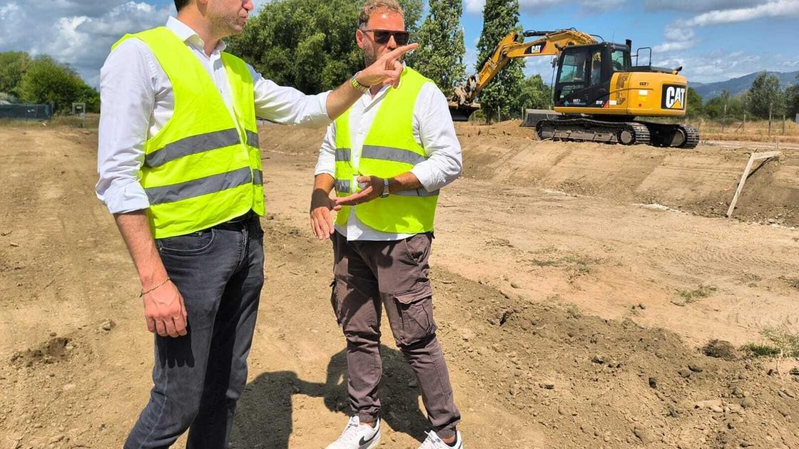 Parco ‘Ilio Micheloni’. I lavori procedono spediti: "Presto nuovi servizi" Parco ‘Ilio Micheloni’. I lavori procedono spediti: "Presto nuovi servizi"