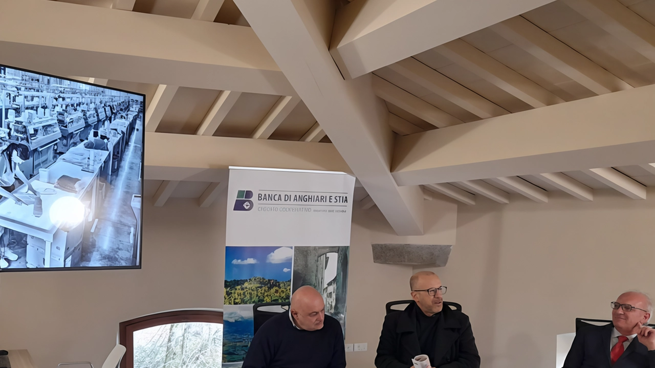 La banca di Anghiari e Stia festeggia 120 anni La banca di Anghiari e Stia festeggia 120 anni