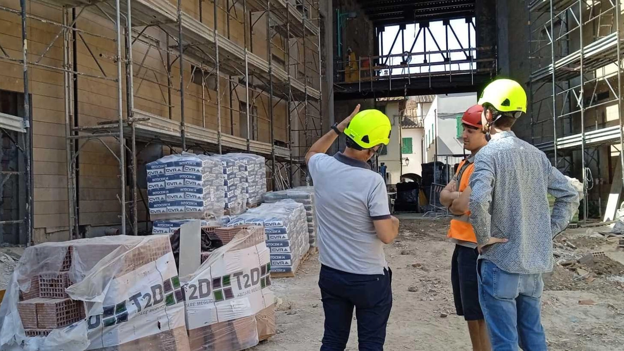 Prosegue spedito l’intervento di riqualificazione alle ex scuole Lambruschini Prosegue spedito l’intervento di riqualificazione alle ex scuole Lambruschini