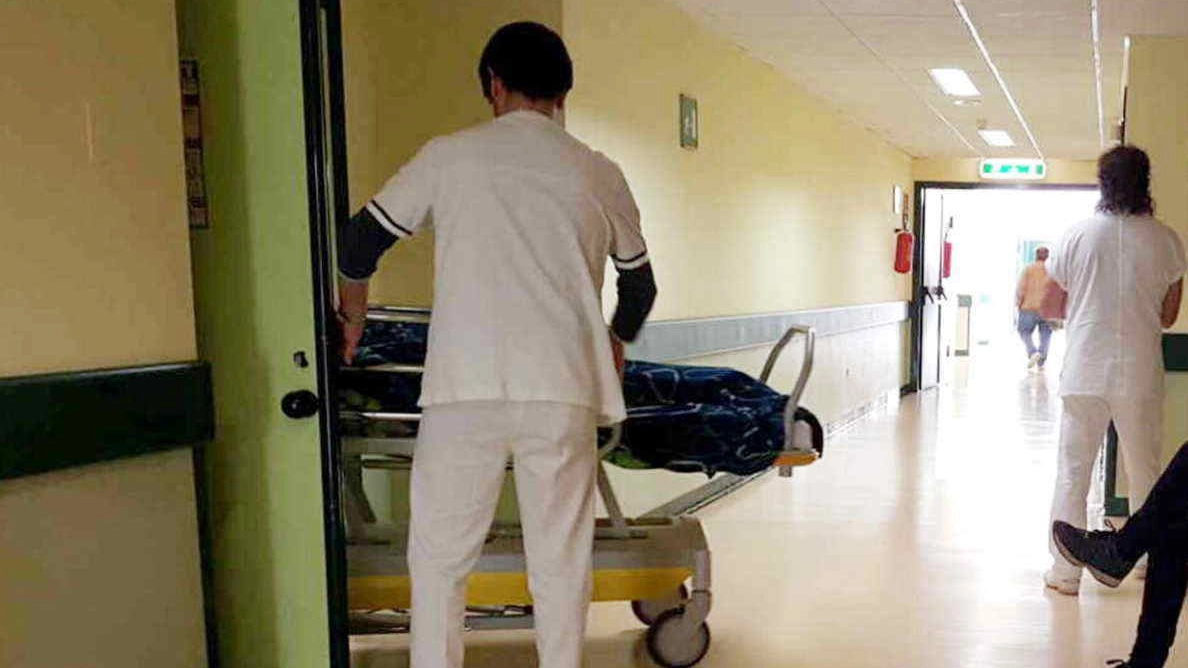 L’episodio al centro prenotazioni dell’ospedale “San Giovanni Battista”