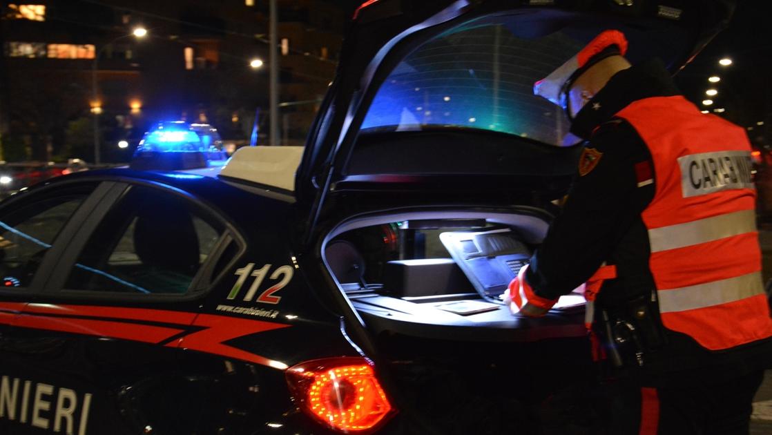 dacci i soldi dipendente si oppone e viene accoltellato da Lanazione.it dacci i soldi dipendente si oppone e viene accoltellato