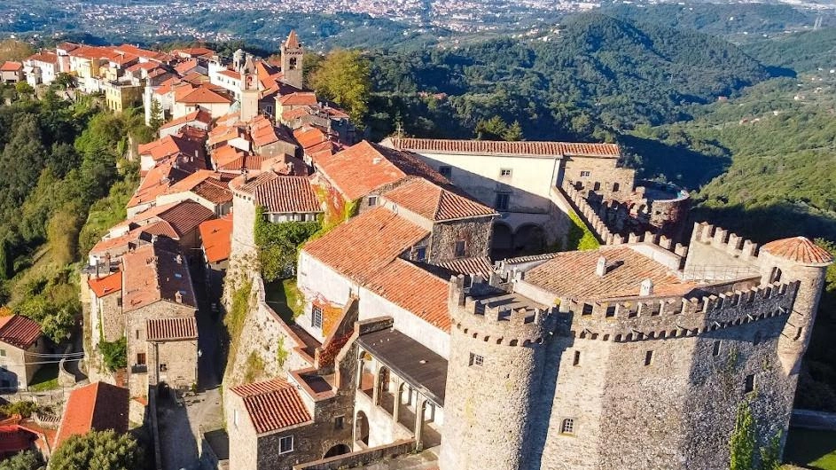 Il 6 ottobre si terrà la Caccia ai Tesori Arancioni del Touring Club Italiano, coinvolgendo 100 comuni italiani. Un'esperienza unica per scoprire le eccellenze dell'entroterra e sostenere i progetti di valorizzazione del patrimonio locale.