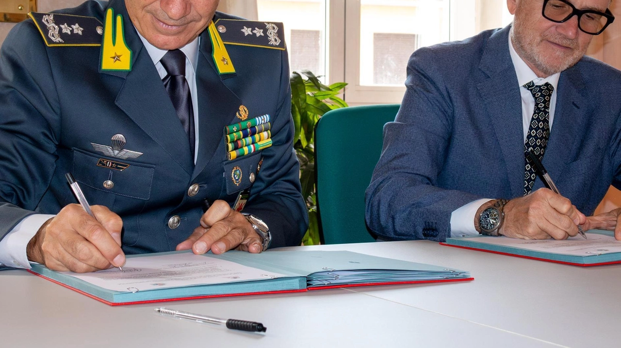 Studenti universitari a Siena falsificano dichiarazioni per ottenere aiuti, danneggiando chi ne ha realmente bisogno. Guardia di Finanza e Dsu Toscana collaborano per contrastare le frodi e garantire equità nel sostegno agli studenti. Studenti universitari a Siena falsificano dichiarazioni per ottenere aiuti, danneggiando chi ne ha realmente bisogno. Guardia di Finanza e Dsu Toscana collaborano per contrastare le frodi e garantire equità nel sostegno agli studenti.