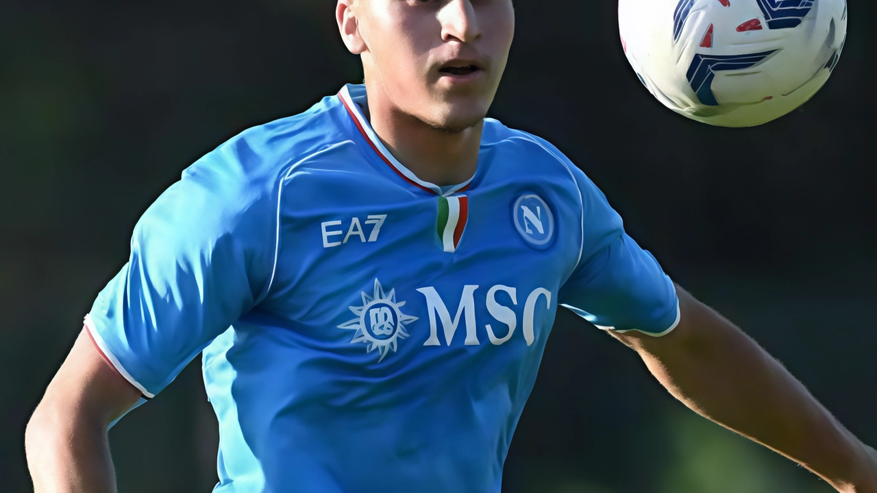 Gennaro Iaccarino, classe 2003, centrocampista nell’ultima stagione al Gubbio ma di proprietà del Napoli Gennaro Iaccarino, classe 2003, centrocampista nell’ultima stagione al Gubbio ma di proprietà del Napoli