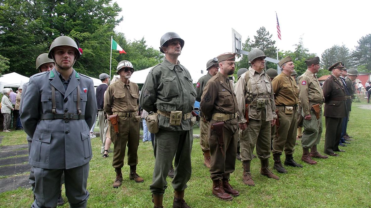 A Prunetta, domani sarà proiettato il documentario "Mountainmen 1945" sulla storia della montagna durante la Seconda Guerra Mondiale, con la presenza dei familiari del soldato Donald Todd. Un importante progetto di conservazione della memoria. A Prunetta, domani sarà proiettato il documentario "Mountainmen 1945" sulla storia della montagna durante la Seconda Guerra Mondiale, con la presenza dei familiari del soldato Donald Todd. Un importante progetto di conservazione della memoria.