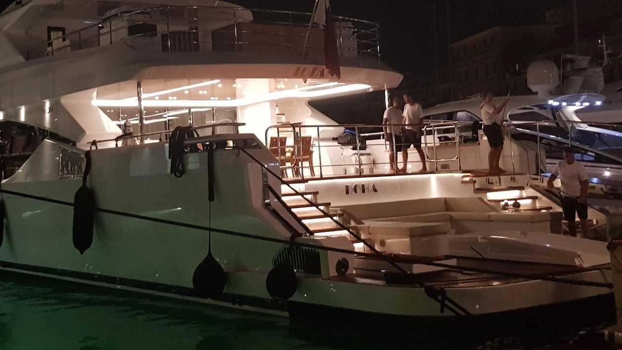 Una delle imbarcazioni che hanno fatto tappa all’Elba Una delle imbarcazioni che hanno fatto tappa all’Elba