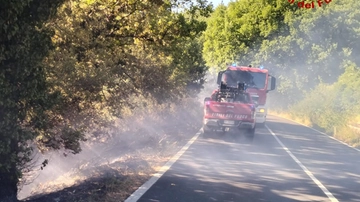 Doppio incendio nel senese: in fiamme bosco e sterpaglie tra Torrita e Radicondoli