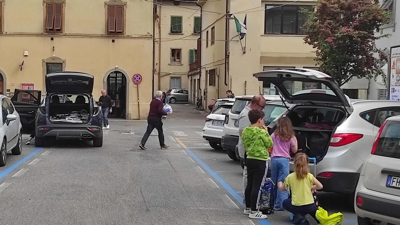 Caro-parcheggi, scoppia la polemica: "Pagare in contanti costa di più". L’assessore: "Proventi per i servizi"