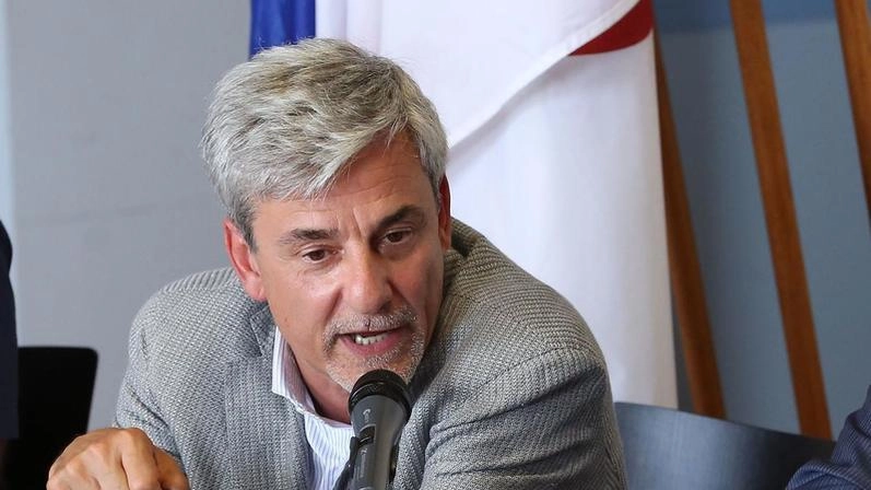 Enrico Peruzzi, già direttore amministrativo del Maggio Enrico Peruzzi, già direttore amministrativo del Maggio