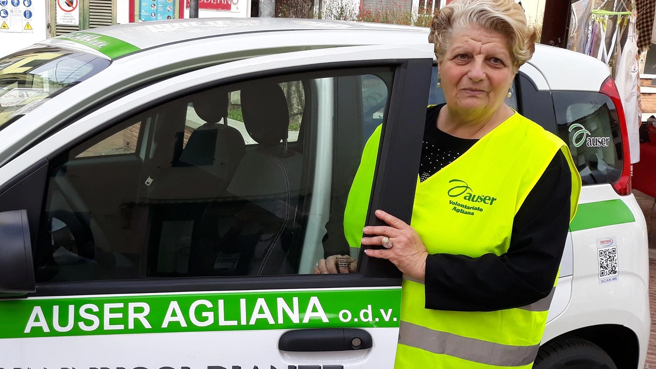 Patrizia Esposito è la presidente dell’Auser di Agliana che ha recentemente ricevuto un riconoscimento da parte della Regione Toscana Patrizia Esposito è la presidente dell’Auser di Agliana che ha recentemente ricevuto un riconoscimento da parte della Regione Toscana