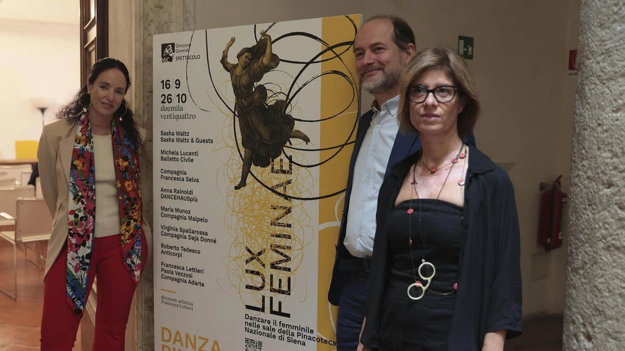 La presentazione con Carlotta Lettieri, Axel Hémery, Paola Vezzosi La presentazione con Carlotta Lettieri, Axel Hémery, Paola Vezzosi