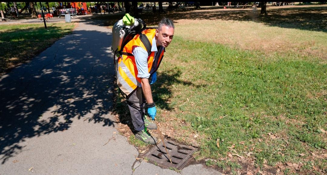 Alia in azione contro le zanzare: al via i trattamenti in vari Comuni toscani, ecco dove Alia in azione contro le zanzare: al via i trattamenti in vari Comuni toscani, ecco dove