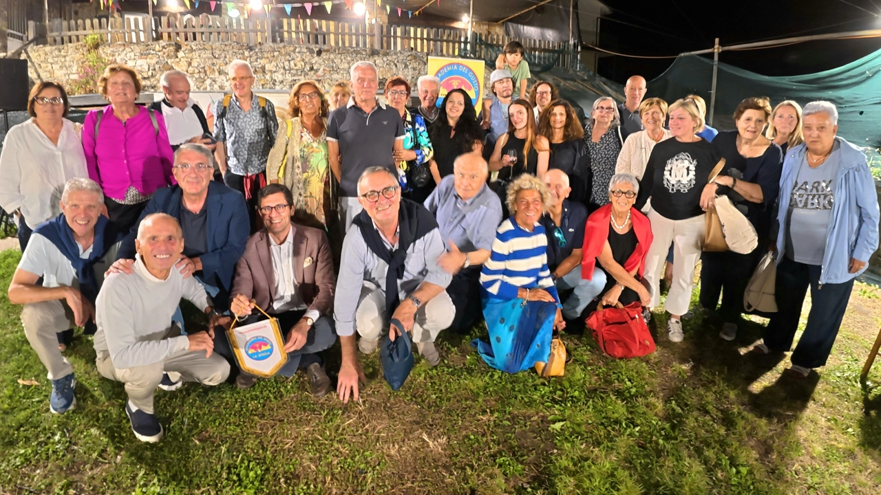 Foto di gruppo per l'Accademia del Gusto e i suoi ospiti