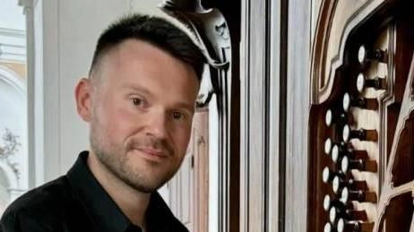 L’organista Nicolò Sari L’organista Nicolò Sari