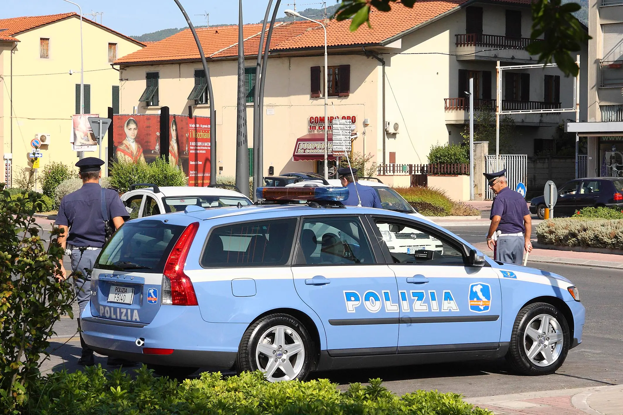 Evade dai domiciliari e rapina un Compro oro. Identificato e arrestato