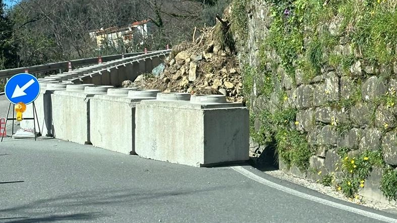 Quella della viabilità in sofferenza sulla Statale 66 è cosa nota ormai da anni. In questi ultimi tempi, alla limitazione...