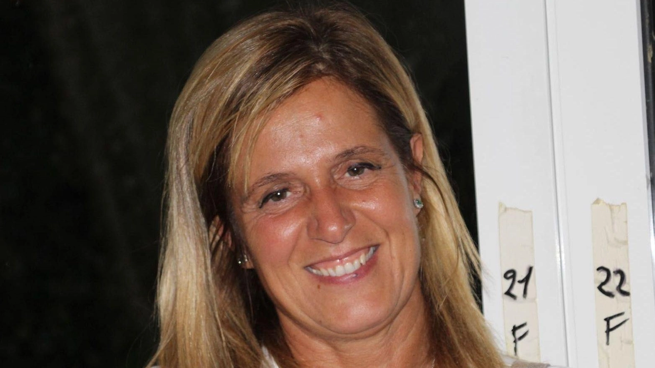 Barbara Duchi del ristorante "Il Melograno" di Banditella e Roberto Lodovichi del ristorante "Guido Monaco" di Arezzo partecipano alla cena di Girogustando ad Alberese. Valorizzano prodotti locali in un menù di otto portate con vini del Consorzio vini di Maremma. Barbara Duchi del ristorante "Il Melograno" di Banditella e Roberto Lodovichi del ristorante "Guido Monaco" di Arezzo partecipano alla cena di Girogustando ad Alberese. Valorizzano prodotti locali in un menù di otto portate con vini del Consorzio vini di Maremma.