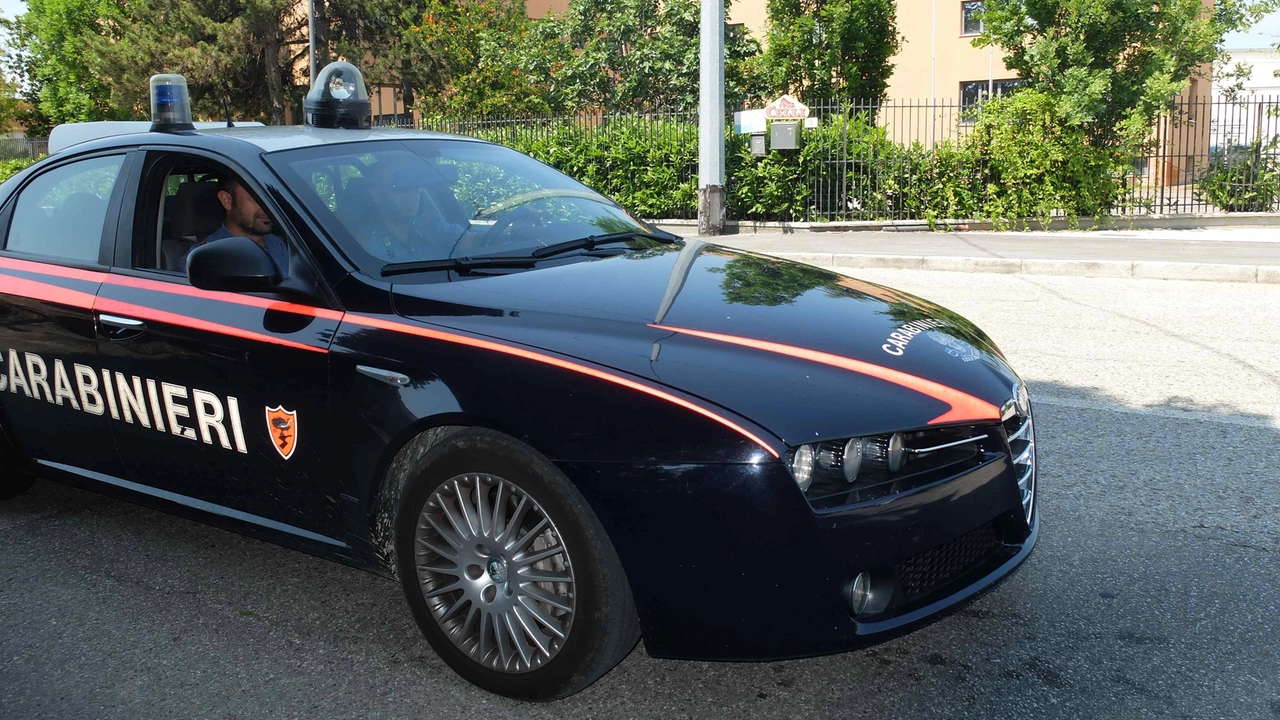 Sull'episodio indagano i carabinieri Sull'episodio indagano i carabinieri