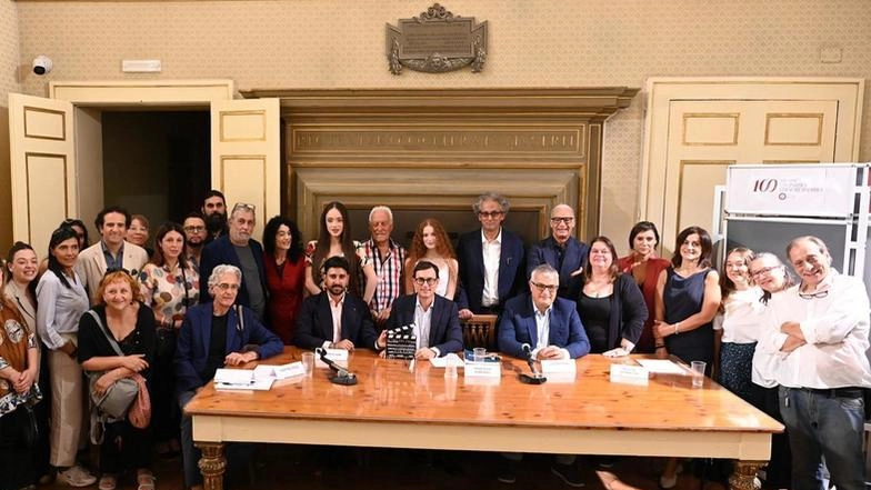 Artisti, maestranze e istituzioni per la fine delle riprese del mediometraggio