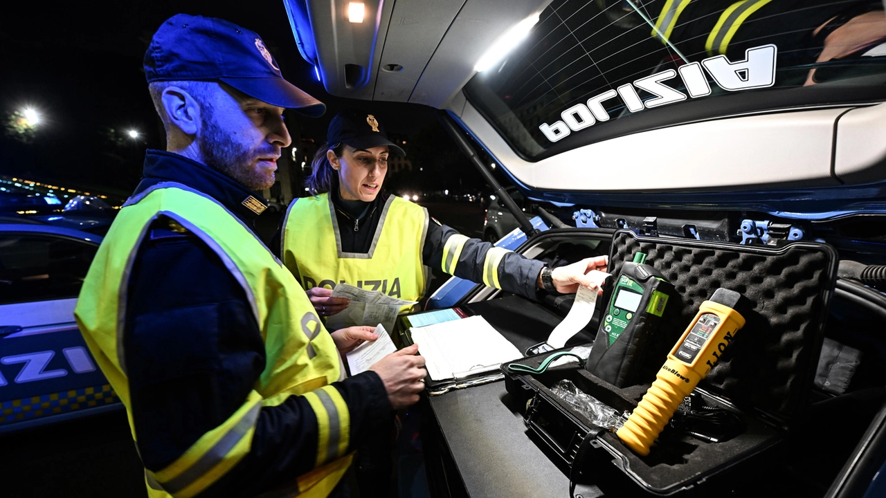 Controlli degli agenti della Polizia Stradale