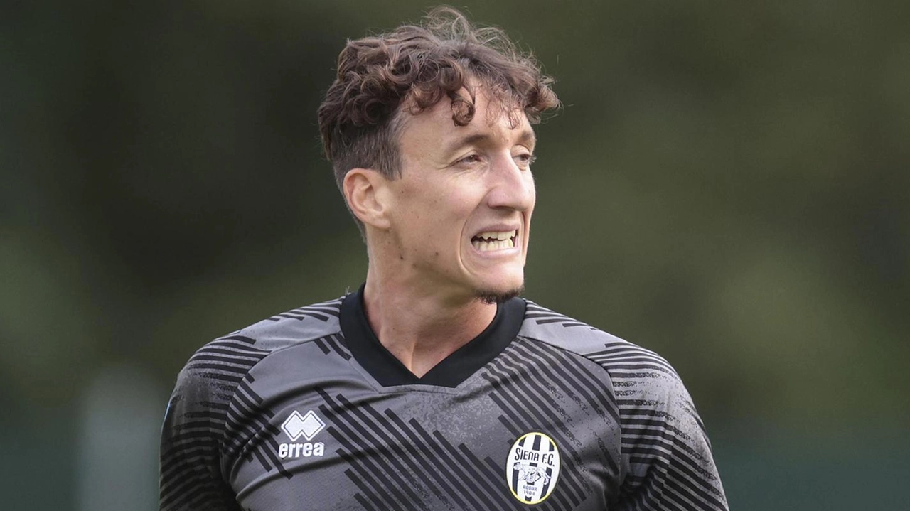 Il portiere domenica potrebbe esordire in un campionato maggiore. In attacco torna dall’inizio con il Seravezza la coppia Giannetti-Galligani. Il portiere domenica potrebbe esordire in un campionato maggiore. In attacco torna dall’inizio con il Seravezza la coppia Giannetti-Galligani.