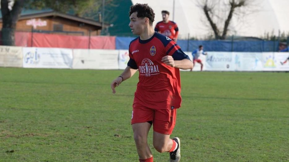 Francesco Mogavero, centrocampista classe 2005 che è appena passato dal Fratres Perignano al Real FQ. Gioca anche nel Pisa Beach Soccer Francesco Mogavero, centrocampista classe 2005 che è appena passato dal Fratres Perignano al Real FQ. Gioca anche nel Pisa Beach Soccer