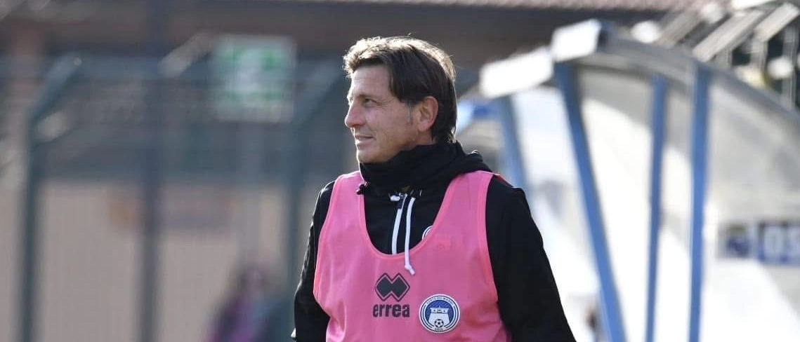 Versilia: strategie di mercato e panchine per la stagione 2025/2026