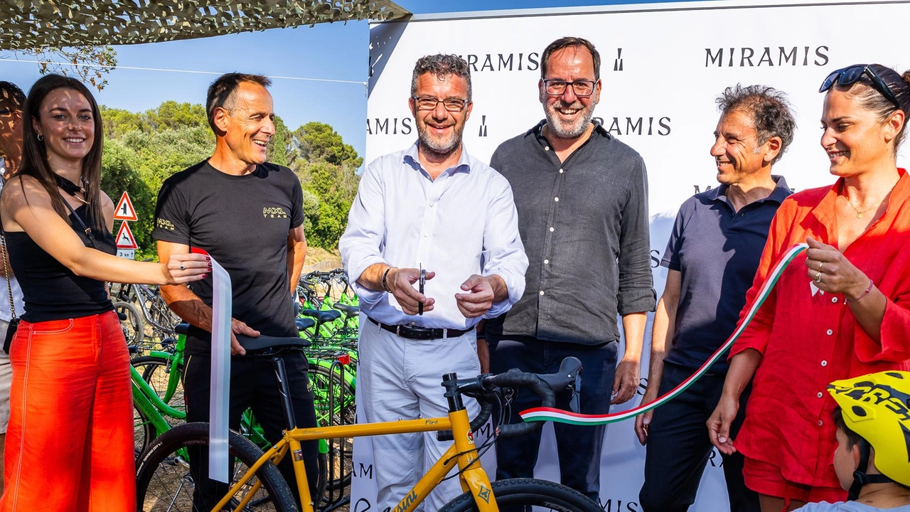 Un momento dell’inaugurazione del bike village a Monte Argentario Un momento dell’inaugurazione del bike village a Monte Argentario