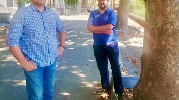 Il sindaco Edoardo Prestanti e l’assessore Federico Migaldi in viale Parenti Il sindaco Edoardo Prestanti e l’assessore Federico Migaldi in viale Parenti