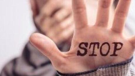 La violenza ai giardini . Sprangate alla moglie disabile. Maxi condanna all’ex marito La violenza ai giardini . Sprangate alla moglie disabile. Maxi condanna all’ex marito
