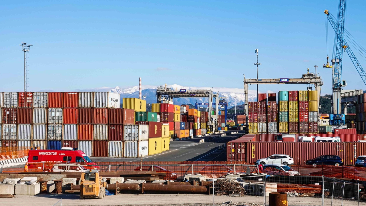 Rixi: "In corso importanti interlocuzioni tra la struttura commissariale e gli uffici spezzini". E sulla Pontremolese: "Strategica. E investiremo. Su Spezia risorse dal Mit per 120 milioni". Rixi: "In corso importanti interlocuzioni tra la struttura commissariale e gli uffici spezzini". E sulla Pontremolese: "Strategica. E investiremo. Su Spezia risorse dal Mit per 120 milioni".
