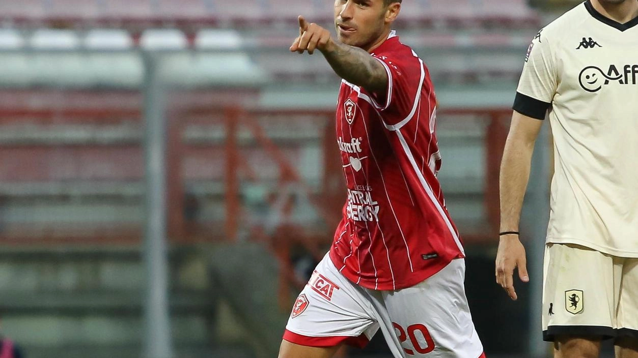 Il giocatore Federico Ricci sta dimostrando un grande cambiamento con due gol e un assist in otto partite, eguagliando i numeri della scorsa stagione. Il Perugia sembra pronto a risalire la classifica grazie alle sue prestazioni. Il giocatore Federico Ricci sta dimostrando un grande cambiamento con due gol e un assist in otto partite, eguagliando i numeri della scorsa stagione. Il Perugia sembra pronto a risalire la classifica grazie alle sue prestazioni.