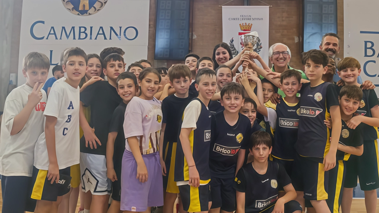 I due gruppi Aquilotti Giallo e Blu dell’Abc Castelfiorentino. al Trofeo dell’Amicizia I due gruppi Aquilotti Giallo e Blu dell’Abc Castelfiorentino. al Trofeo dell’Amicizia