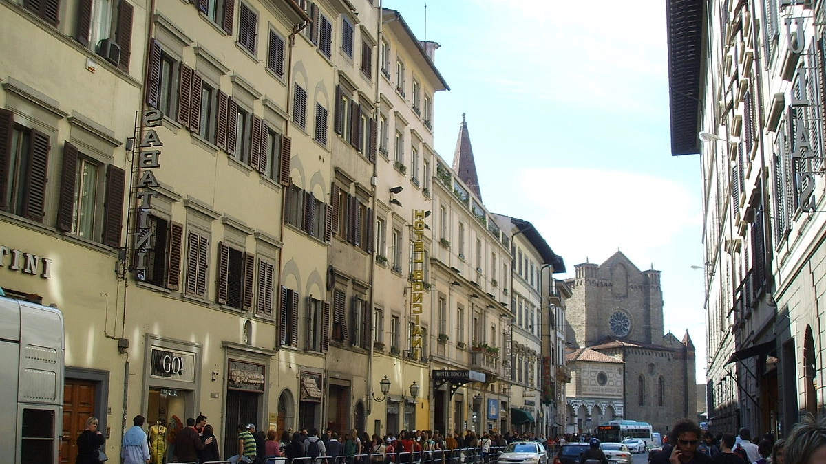 Via Panzani a Firenze Via Panzani a Firenze