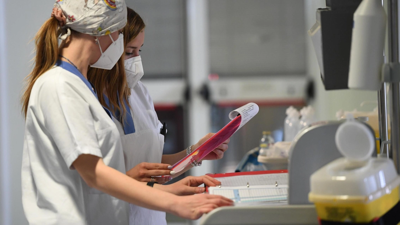 Le sigle sindacali degli infermieri Nursind, Nursing Up e Usb tornano all’attacco dopo la fumata nera Le sigle sindacali degli infermieri Nursind, Nursing Up e Usb tornano all’attacco dopo la fumata nera